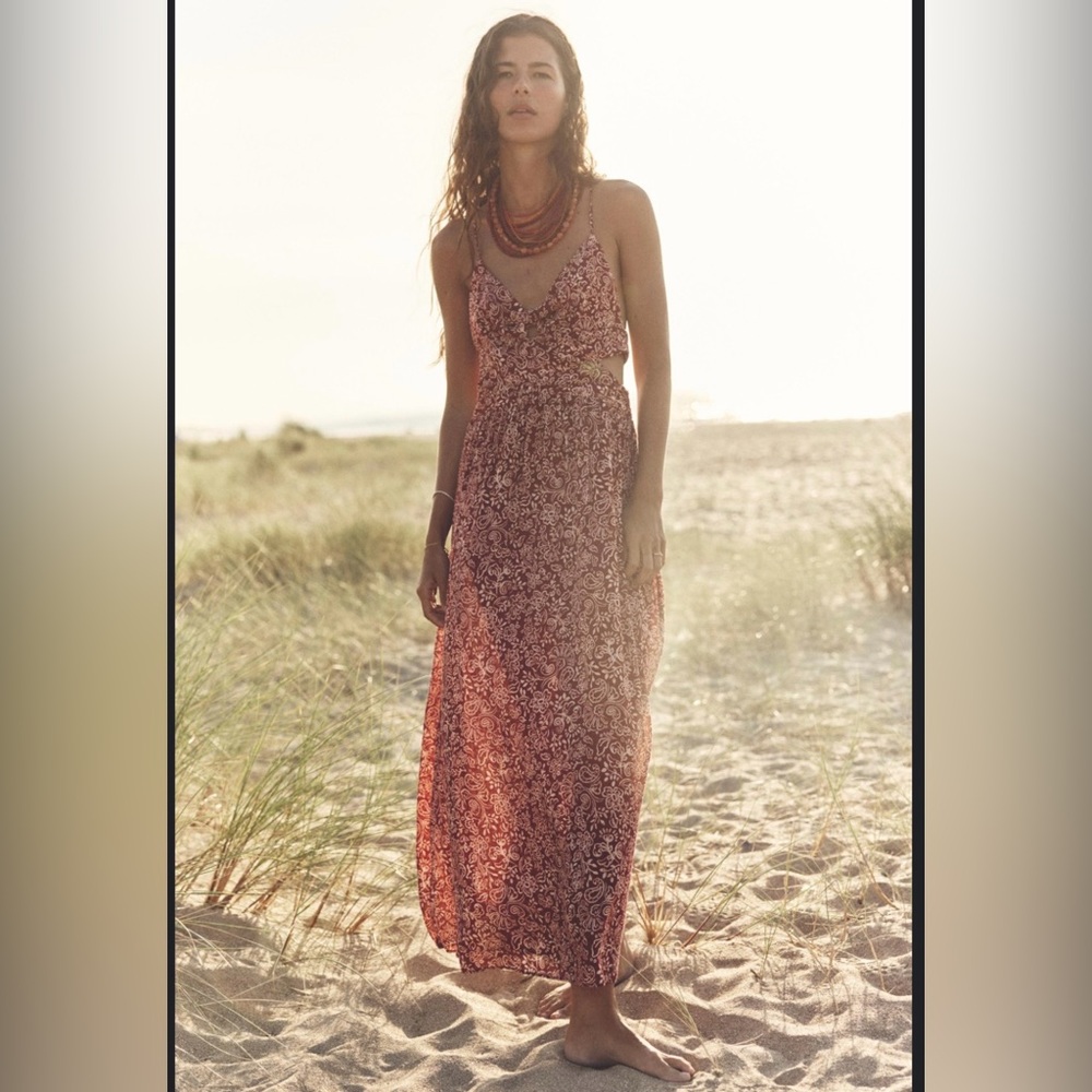 Vici Boho Red Paisley Maxi Dress - Size L - New